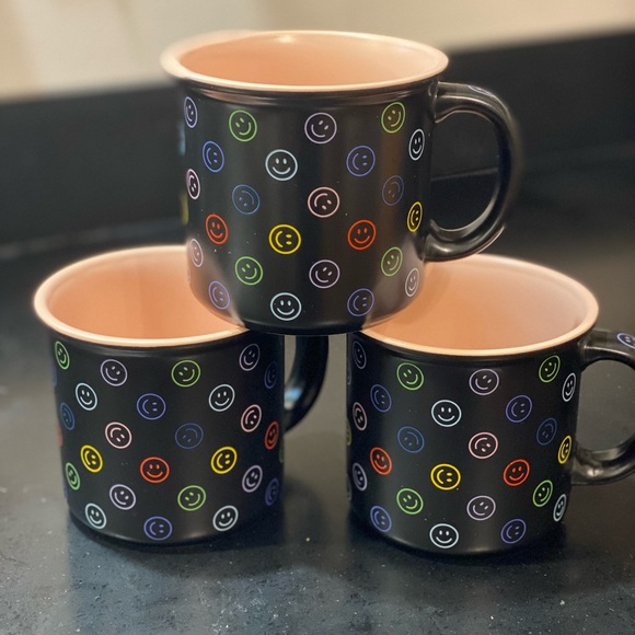 NEW Rainbow Smiley Face Coffee Mug - Picture 3 of 9
